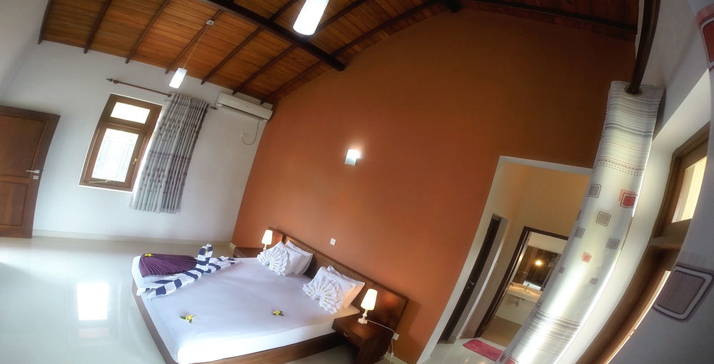Airport Villa Katunayake Exterior photo